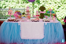 tutu table skirt.jpg