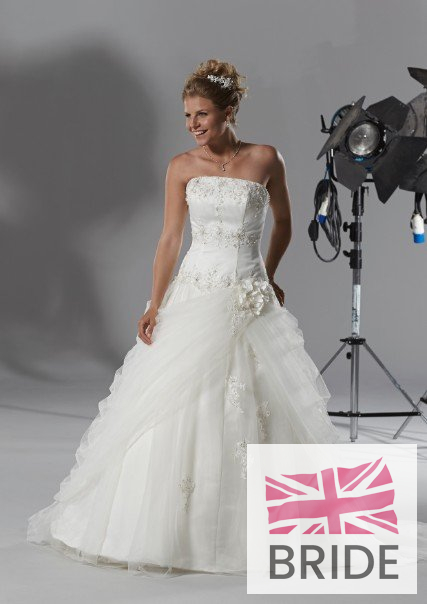 frankie-romantica-2014-weddingdress.jpg