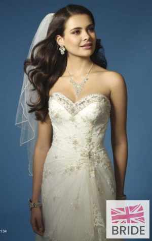 FALL 2010_BRIDAL_2134_Closeup.jpg