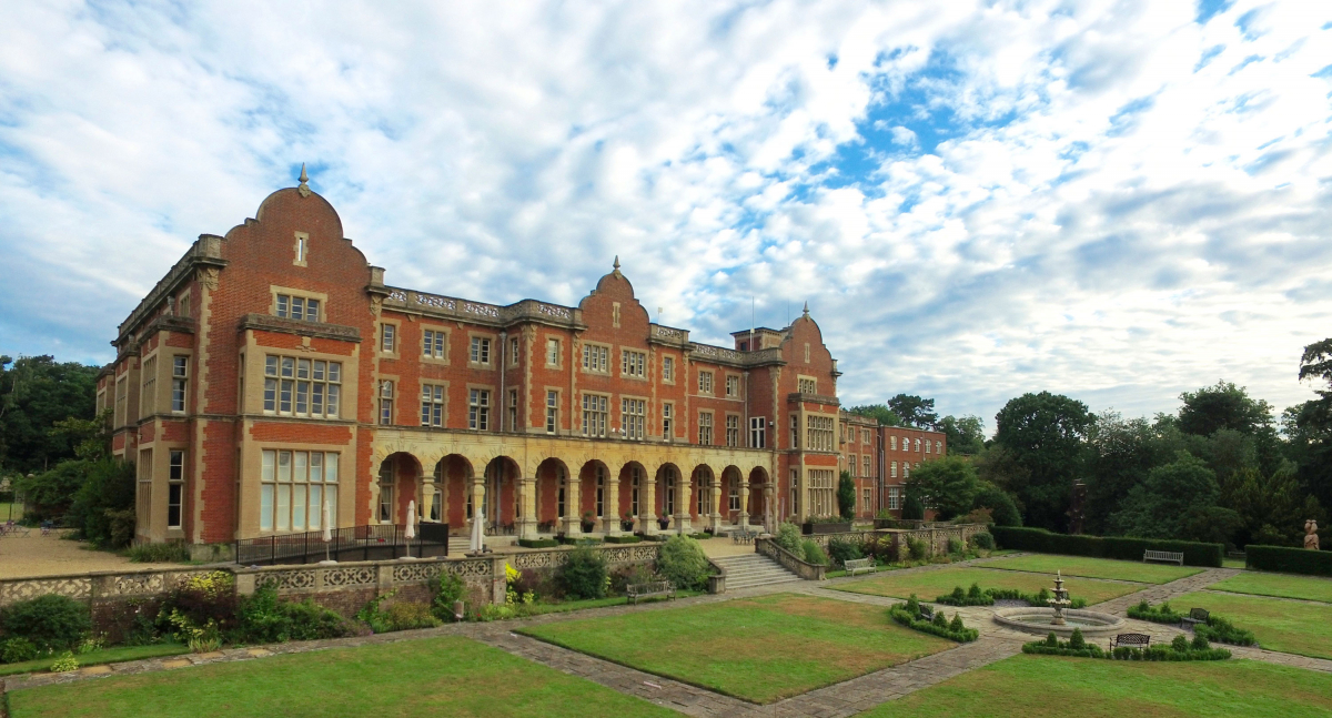 Wedding Venue In Wokingham Easthampstead Park Ukbride