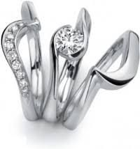 Smooch Wedding Rings