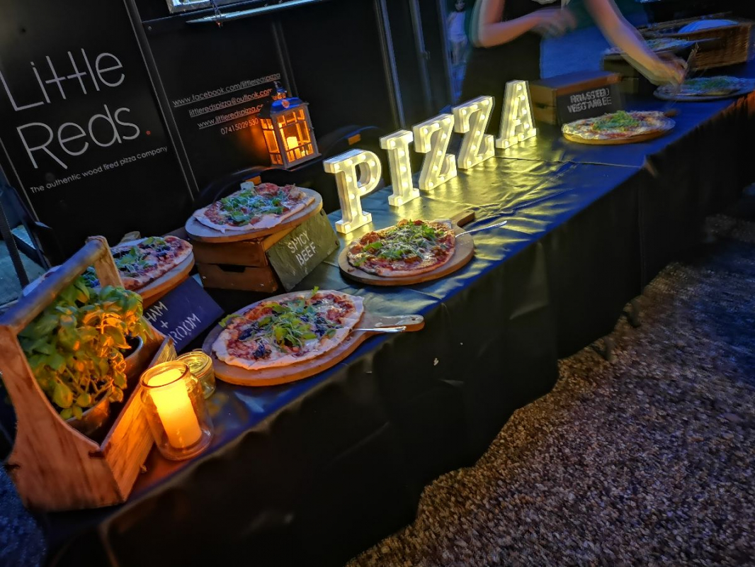 Little Reds the authentic wood fired pizza company - Catering / Mobile Bars - Wokingham - Berkshire