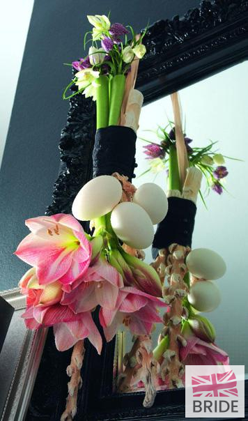 Amaryllis-are-so-dramatic-for-your-florist-to-get-creative-w.jpg
