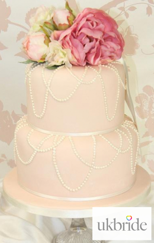 Pearl-Necklace-Wedding-Cake.jpg