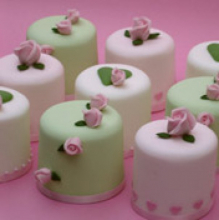 Mini rose and heart wedding cakes.jpg