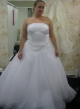changing-the-neckline-to-a-sweet-heart-i-think.jpg