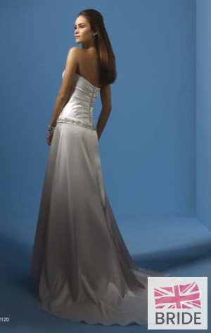 FALL 2010_BRIDAL_2120_Back.jpg