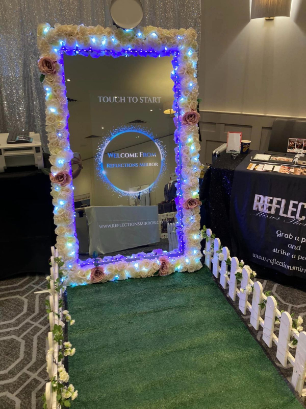 Reflections Photo Mirror  - Photo booth - Rushden - Northamptonshire