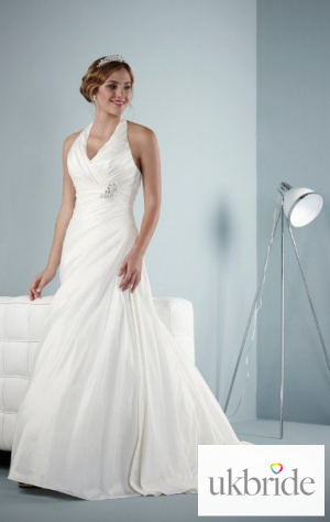 britney-pure-2014-weddingdress.jpg