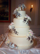 snow-white-wedding-cake-picture.jpg