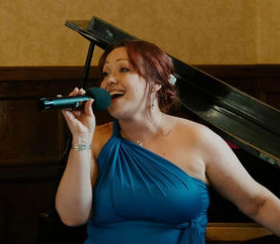 Hayley Otway - Always & Forever Wedding Singer - Musicians - Bracknell - Berkshire