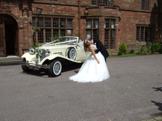 Signature Wedding Cars - Transport - Macclesfield - Cheshire
