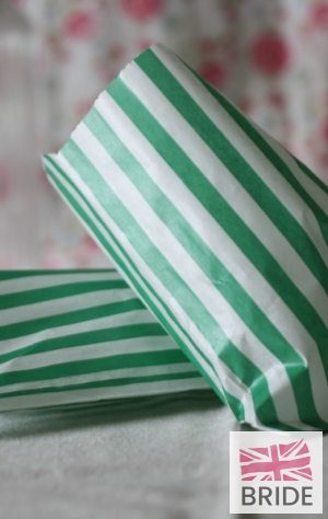 COLOUREDCANDYSTRIPEPAPERBAGSFORSWEETSX1003for100TheWeddingofmyDreams(2).JPG