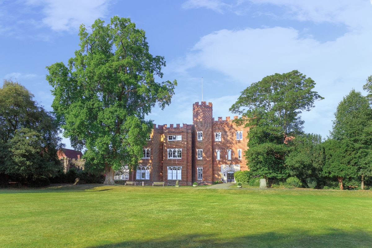 Wedding Venue In Hertford Hertford Castle Ukbride