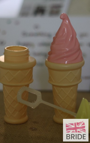 CHILDREN'SBLOWINGBUBBLESINICECREAMCONES2TheWeddingofmyDreams(1).JPG