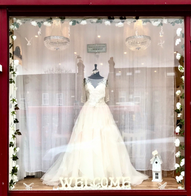 Wedding Dreams By Lisa - Wedding Dress / Fashion - Uxbridge - Greater London