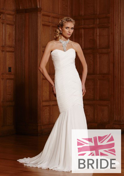 panama-opulence-2014-weddingdress.jpg