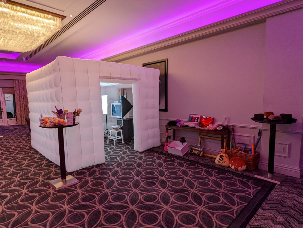 PixelBot - Photo Booth Services - Photo booth - Royston - Cambridgeshire