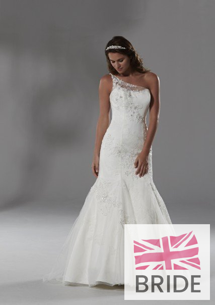 deana-romantica-2014-weddingdress.jpg