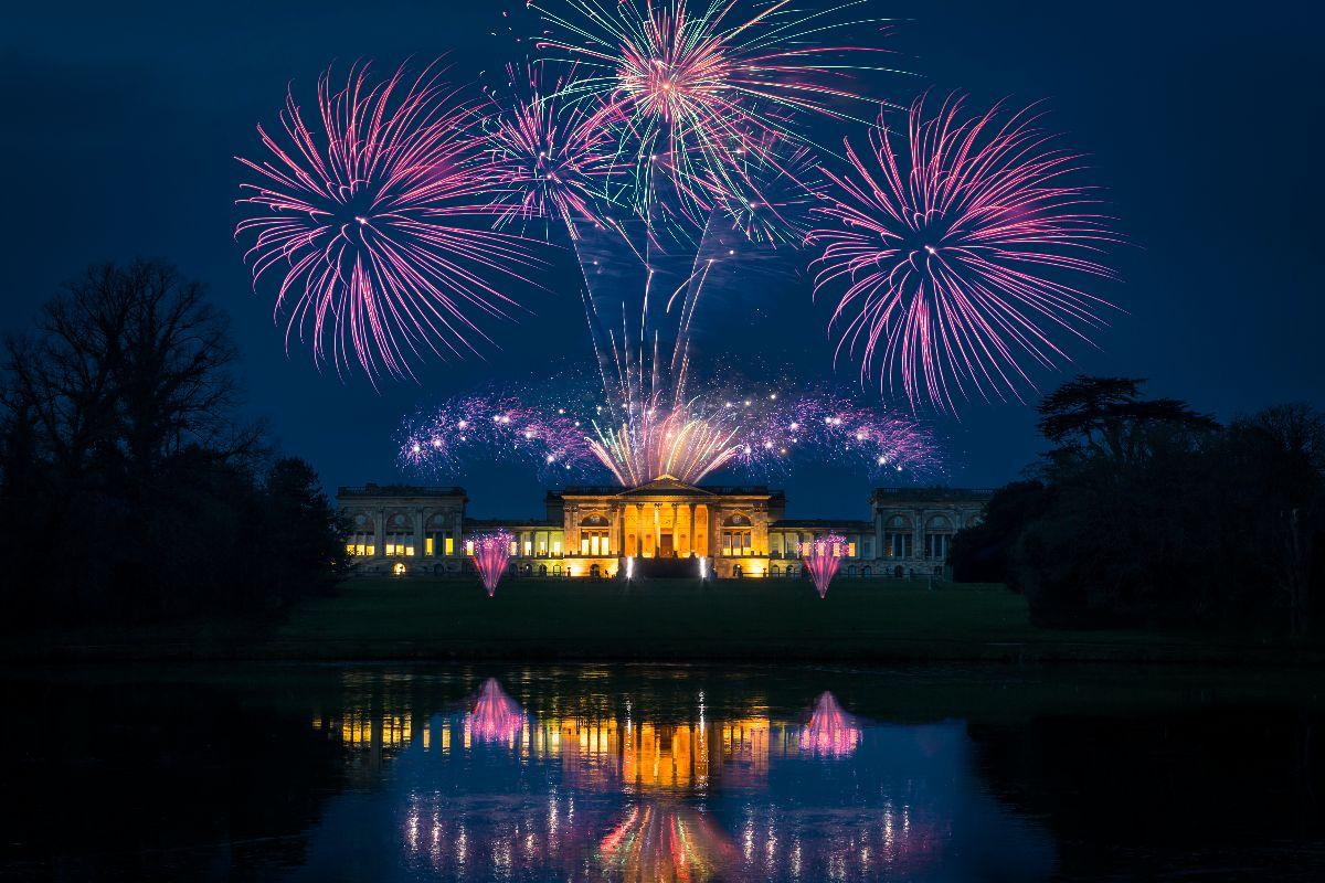 Titanium Fireworks - Entertainment - Rushden - Northamptonshire