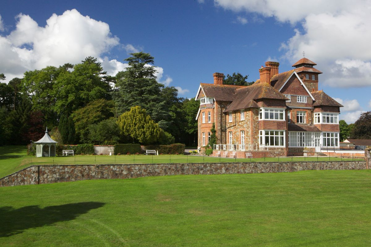 Wedding Venue In Umberleigh Highbullen Hotel Golf Country Club
