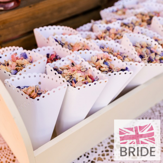 WHITECONFETTICONESPACKOF105TheWeddingofmyDreams(2).jpg
