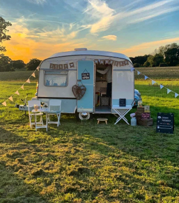 Caravan Photobooth Sussex - Photo booth - Worthing - West Sussex