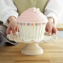 giant cupcake.jpg
