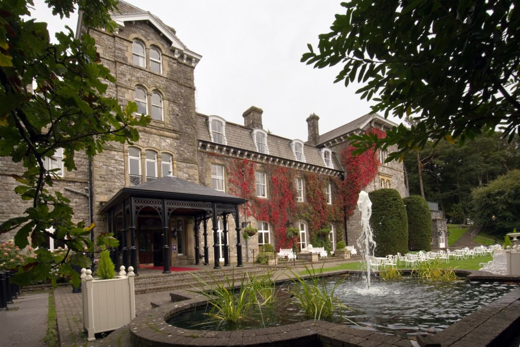 Wedding Venue in GrangeOverSands, The Grange Hotel UKbride