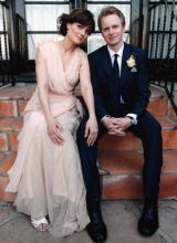 EmilyDeschanel_weddingdress-300x411.jpg