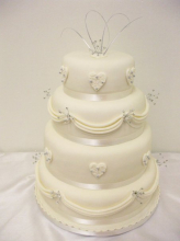 cake with pearls.jpg