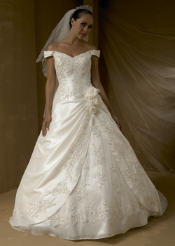 Stevies Wedding Dress.