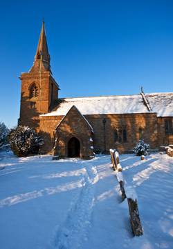 Snowy conditions are beautiful for a wedding