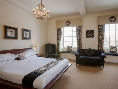The Haycock Hotel-Image1