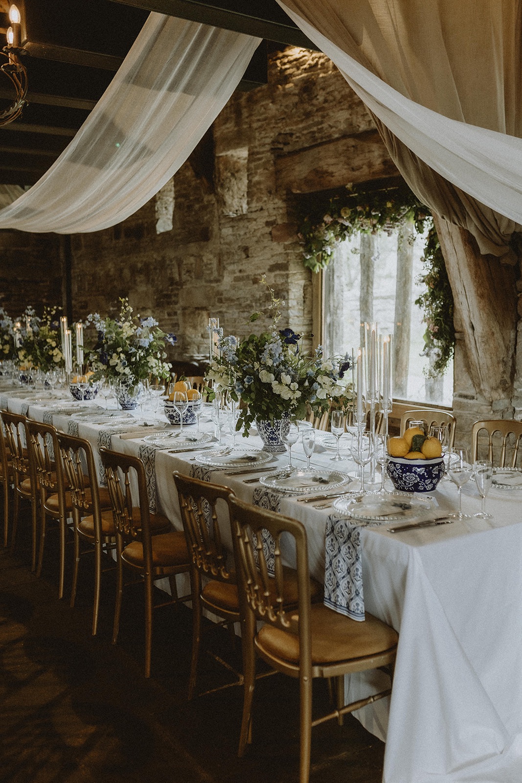 HISTORIC TUDOR WEDDING VENUE C 1530
