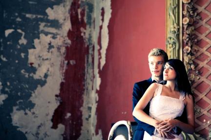 Your candid storytelling wedding photographer