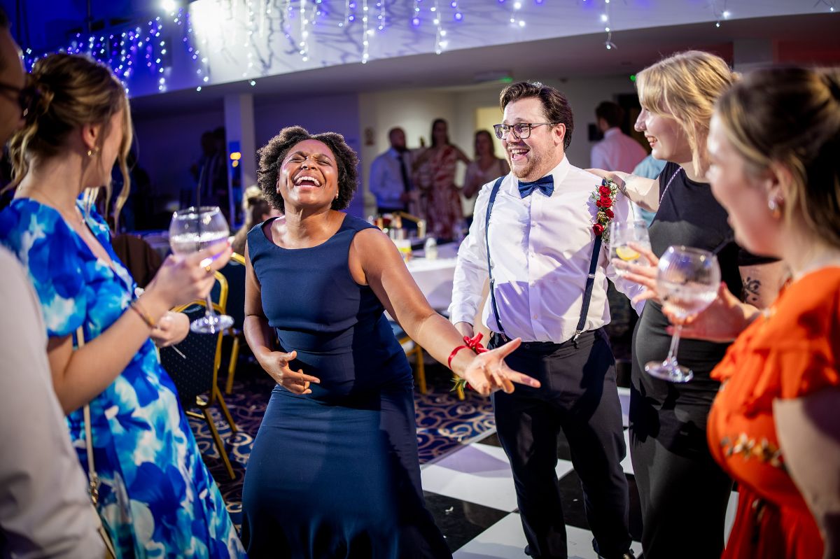 Relaxed, joyous wedding photography