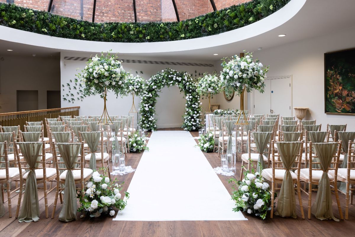 The White Hart Hotel has joined UKbride