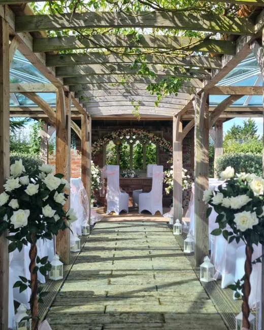 💍 Say “I Do” at The Punchbowl Inn, Bridgnorth 💐 