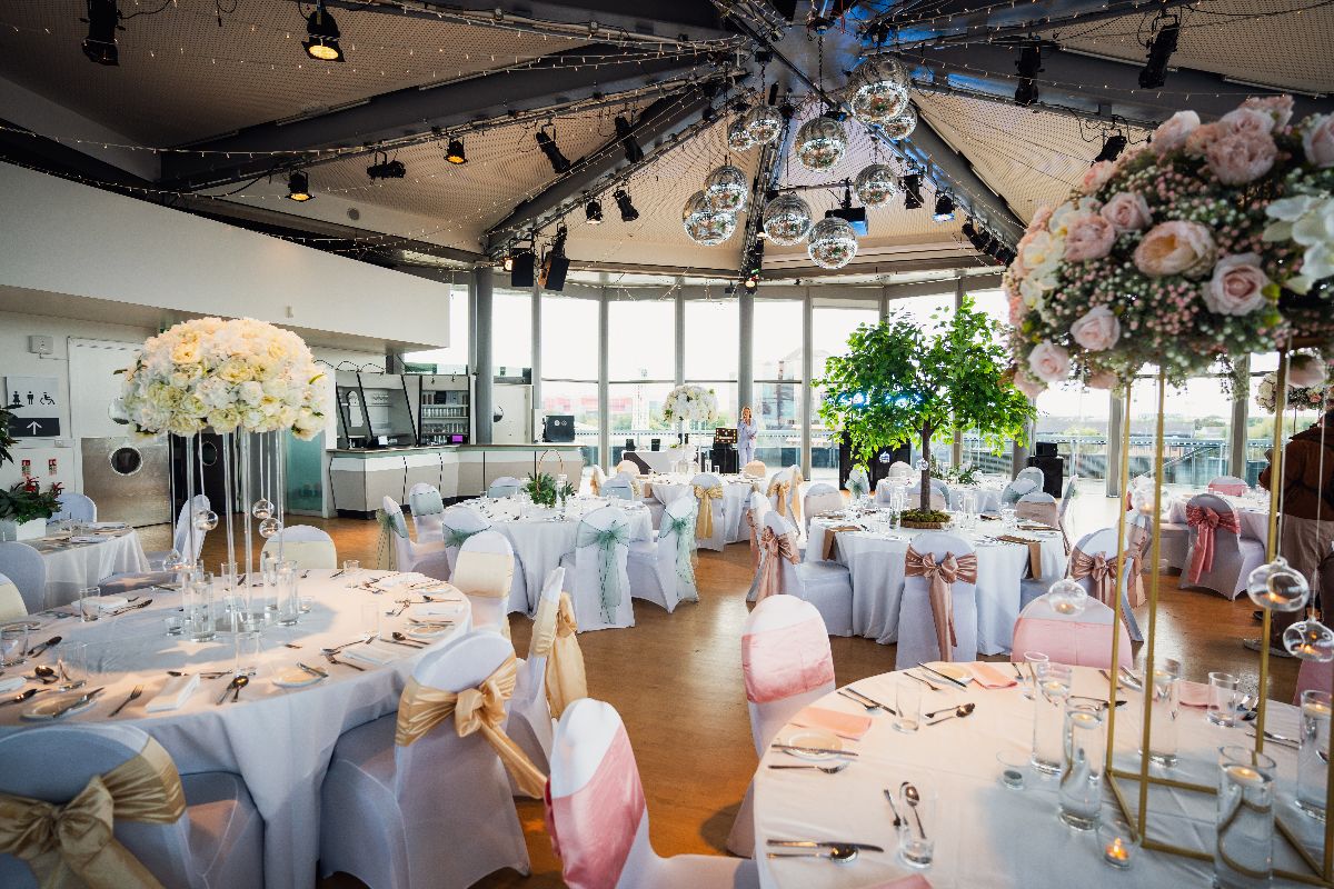 Say ‘I do’ at Lowry! An iconic Manchester venue.