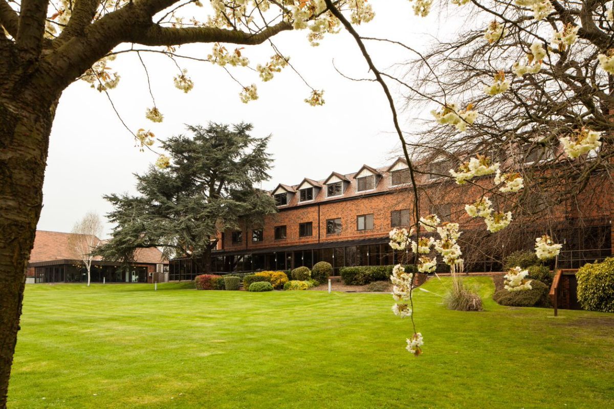 Gallery Item 8 for Mercure Hull Grange Park Hotel