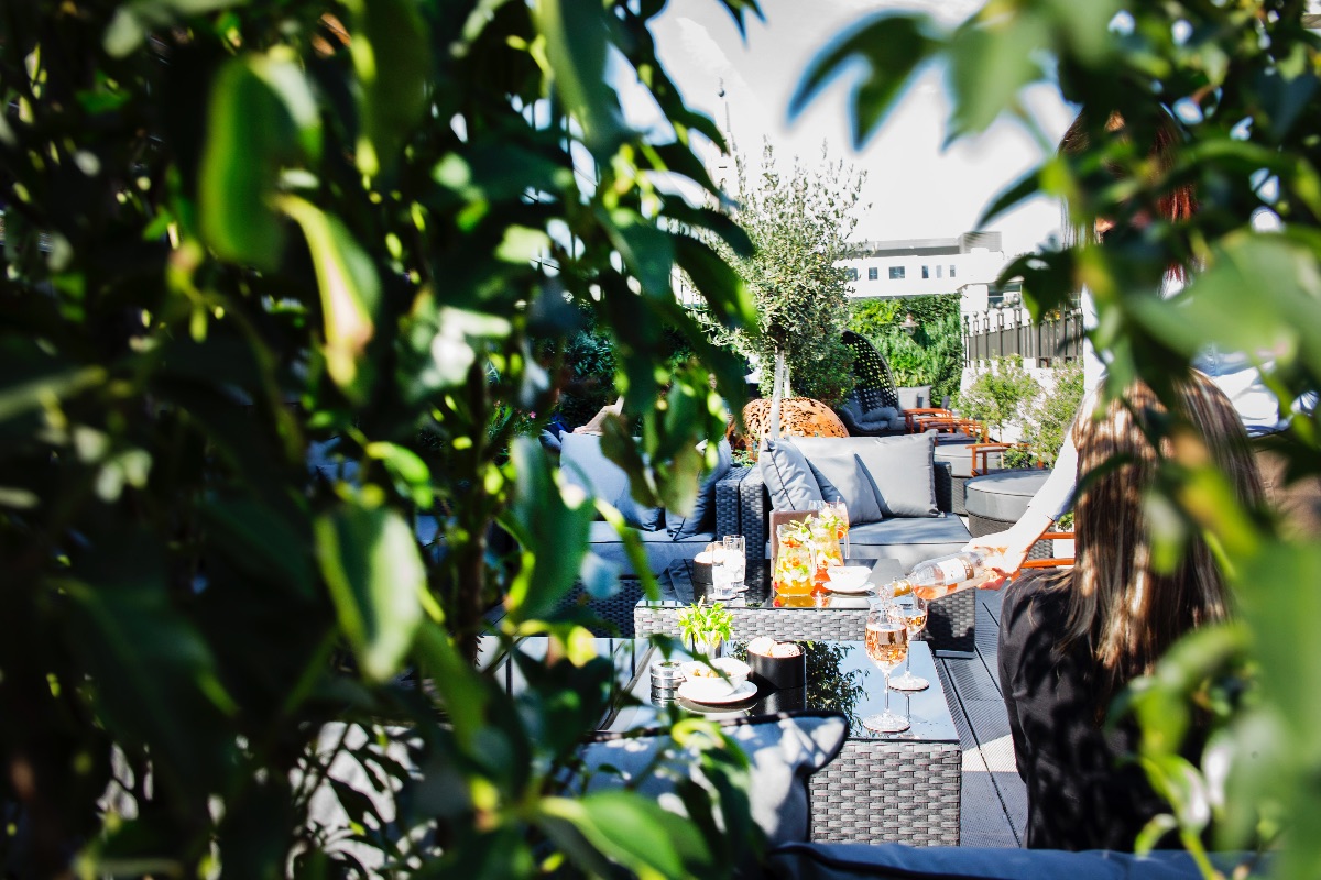 Gallery Item 39 for Eight Members Club