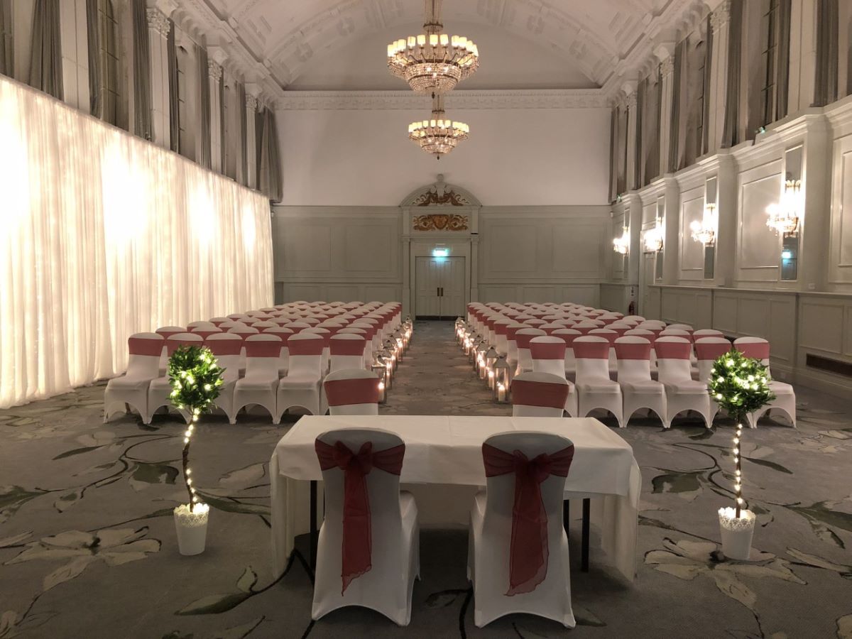  Wedding  Venue  in Brighton  Hilton Brighton  Metropole UKbride