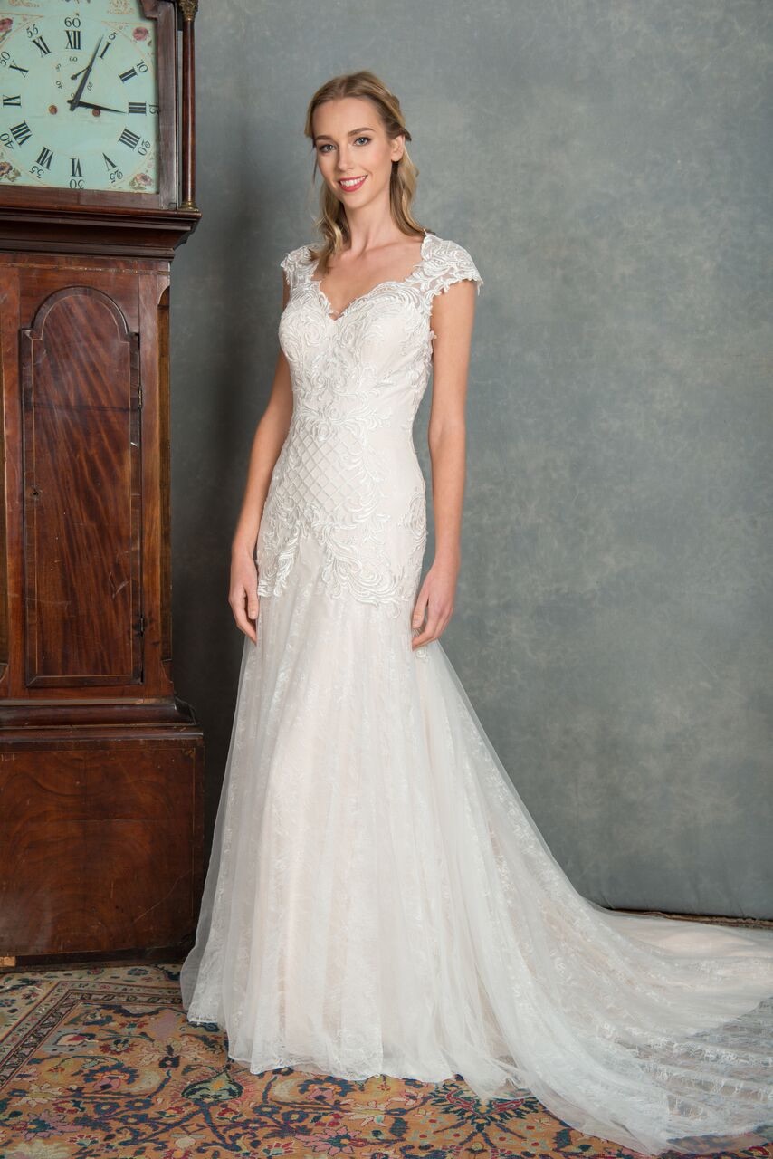 Cloud Nine Bridal Wear-Image-19