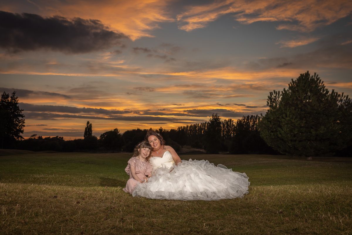 Gallery Item 9 for Grimsby Golf Club Weddings