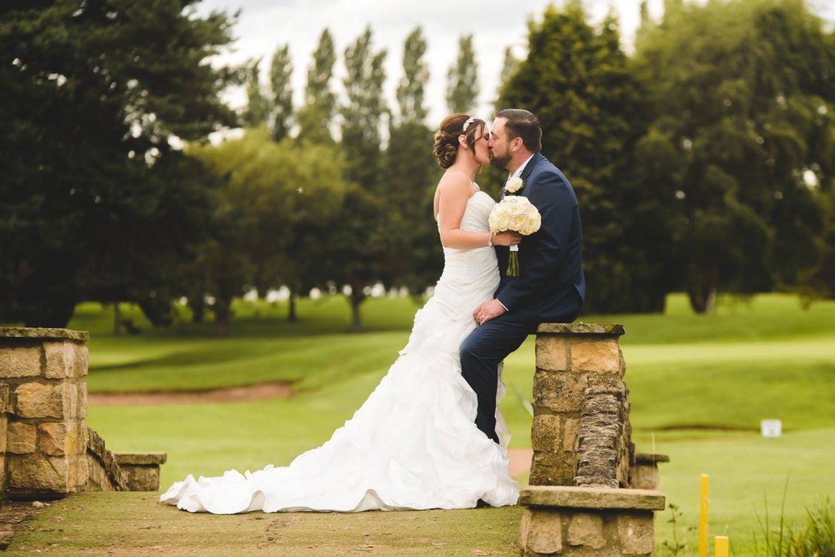 Gallery Item 156 for Grimsby Golf Club Weddings