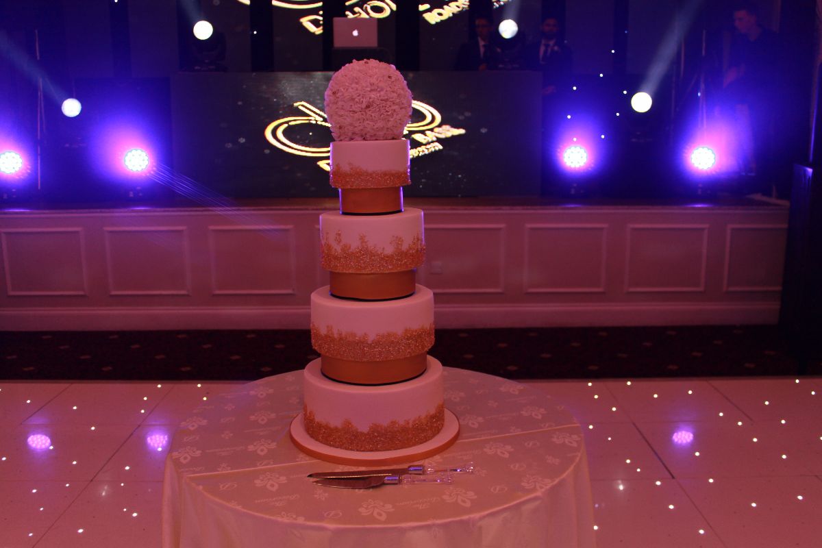 Centrepiece Cakes by Kerry-Image-3