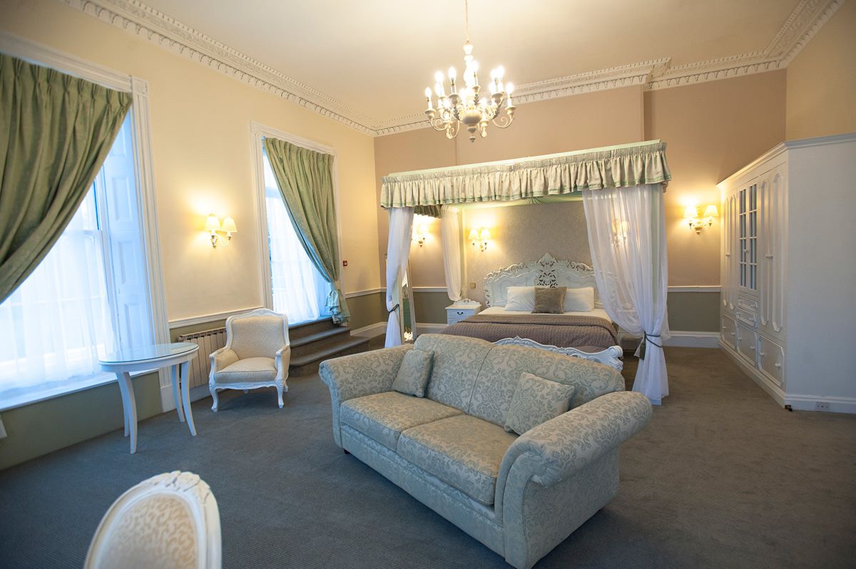 Wedding Venue in Sawbridgeworth, Manor Of Groves Hotel, Golf & Country