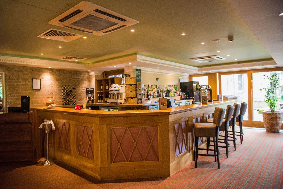 Shendish Manor-Image-3