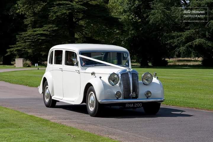 Wedding Cars of Herts-Image-1
